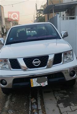 نیسان نەڤارا